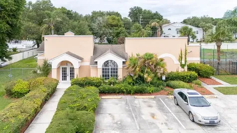 678 Captiva Circle Kissimmee FL 34741