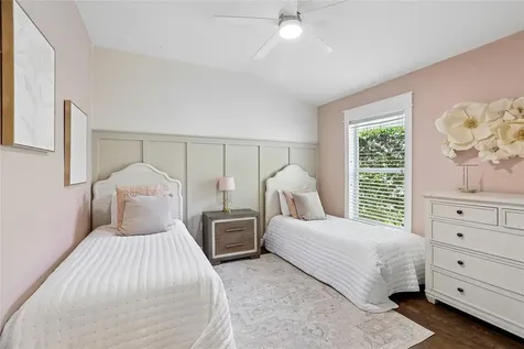 6004 Merlinwood Drive Lithia FL 33547
