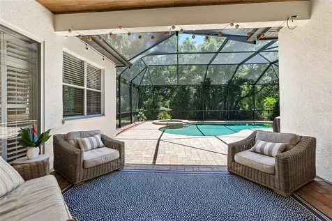 6004 Merlinwood Drive Lithia FL 33547