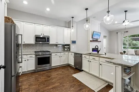 6004 Merlinwood Drive Lithia FL 33547