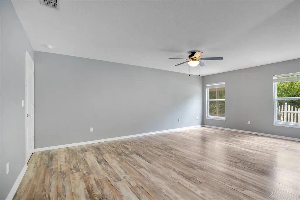 469 Carey Way Orlando FL 32825