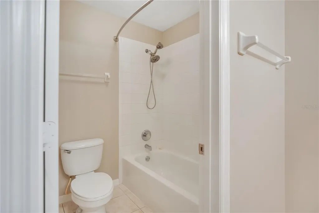 469 Carey Way Orlando FL 32825