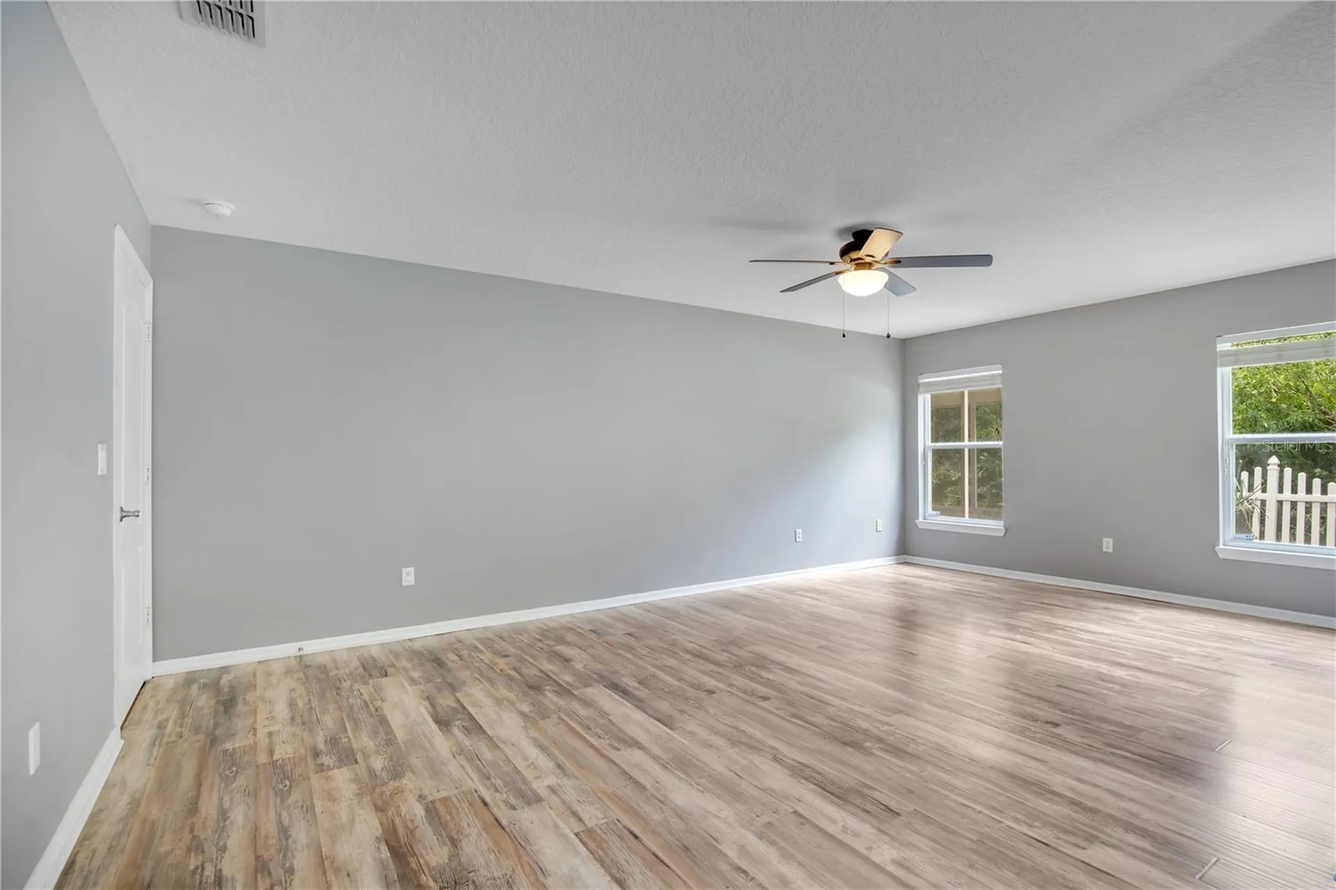 469 Carey Way Orlando FL 32825