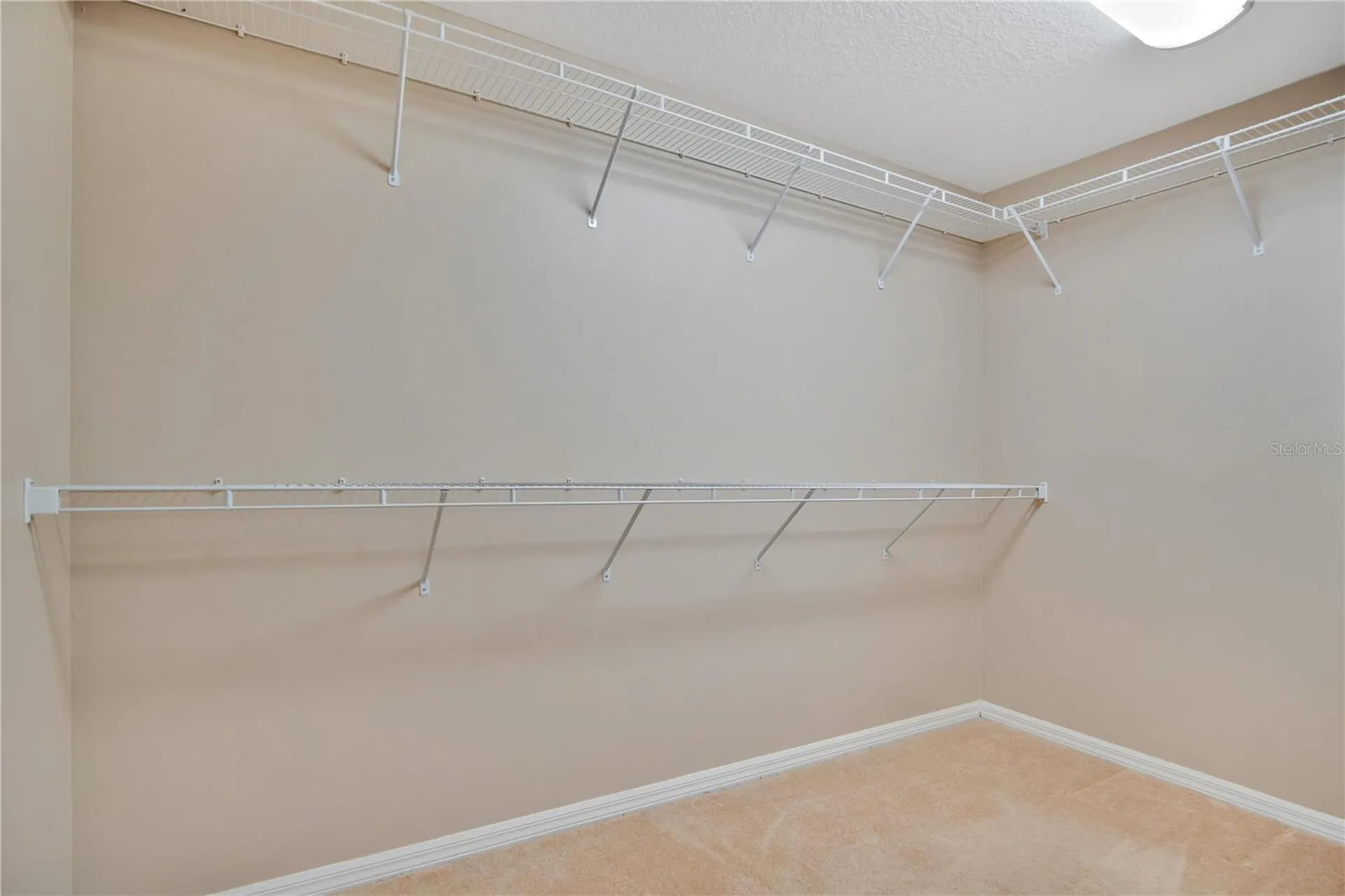 469 Carey Way Orlando FL 32825