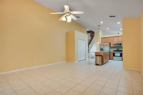 469 Carey Way Orlando FL 32825