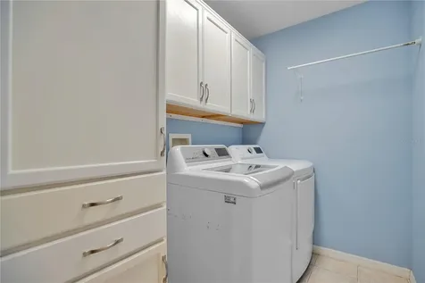 469 Carey Way Orlando FL 32825