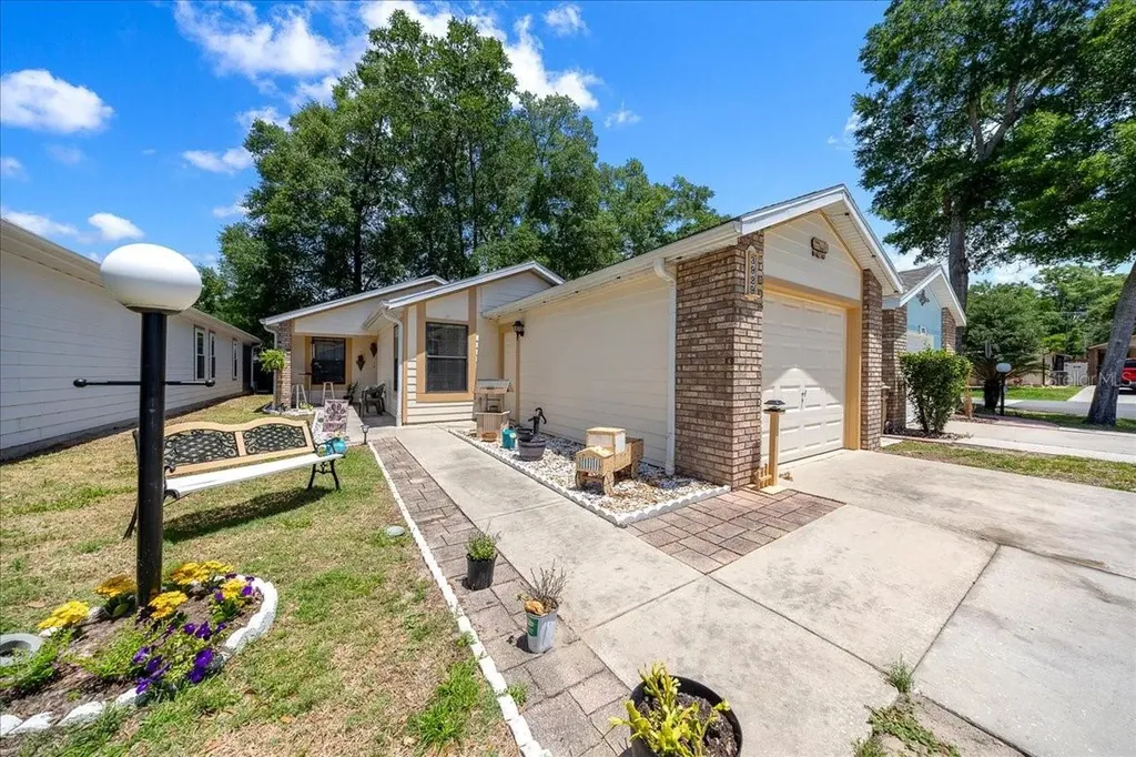 3929 NE 22nd Street Ocala FL 34470