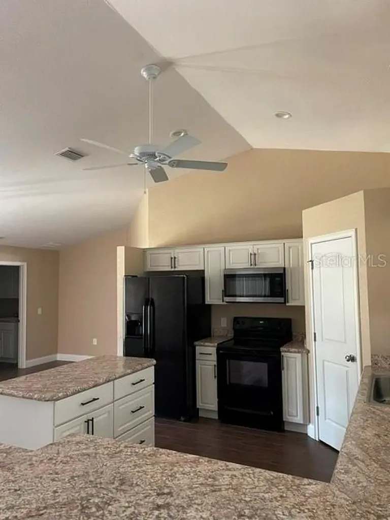 7013 Odoniel Loop W Lakeland FL 33809