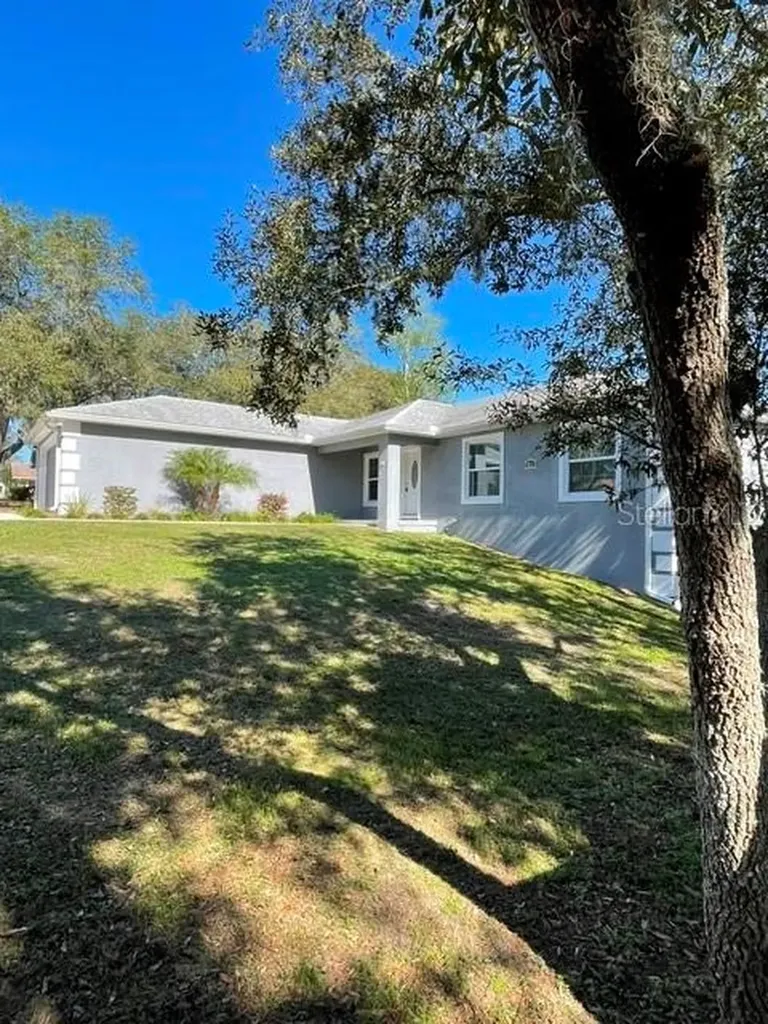 7013 Odoniel Loop W Lakeland FL 33809