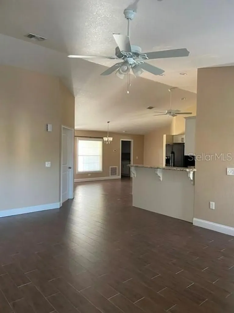 7013 Odoniel Loop W Lakeland FL 33809
