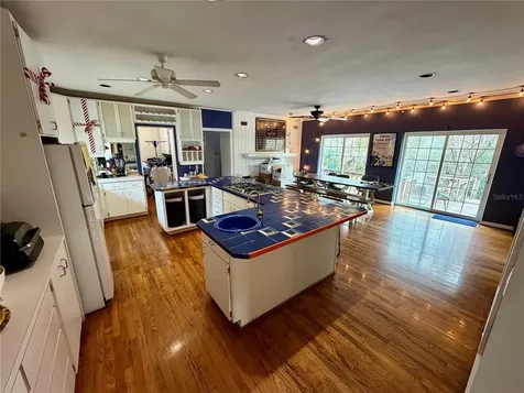 21 SW 23rd Terrace Gainesville FL 32607