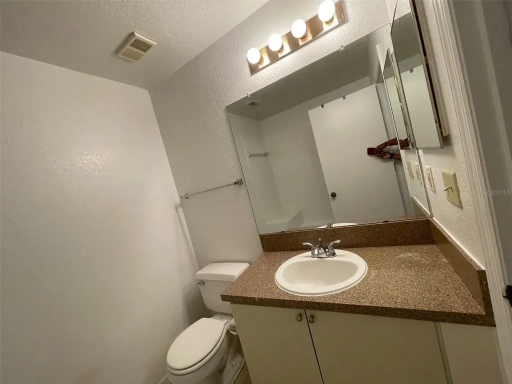 2550 N Alafaya Trail Orlando FL 32826
