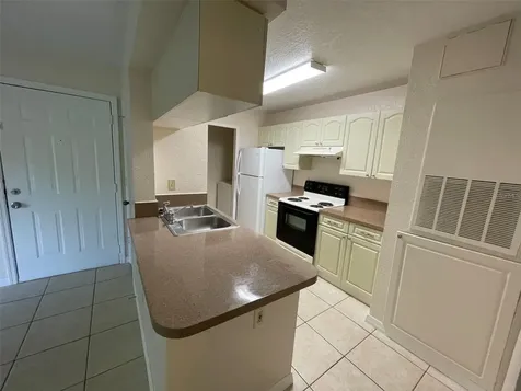 2550 N Alafaya Trail Orlando FL 32826