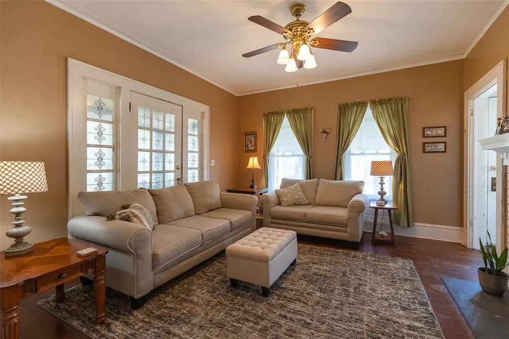 1221 18th Street W Bradenton FL 34205