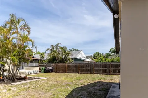 1221 18th Street W Bradenton FL 34205