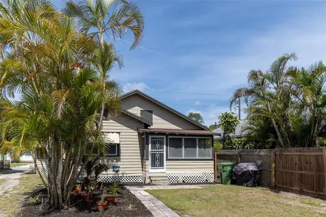 1221 18th Street W Bradenton FL 34205
