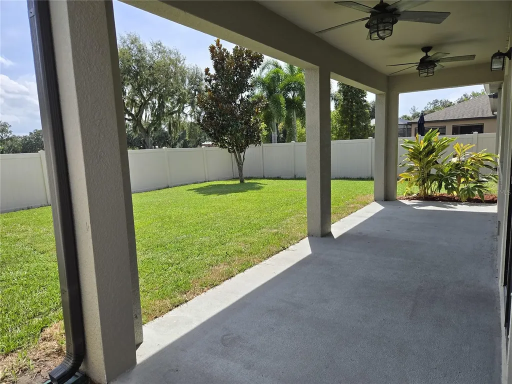 10442 Arbor Groves Place Riverview FL 33578