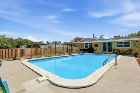 37325 Vero Lane Dade City FL 33525