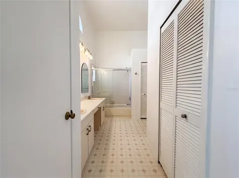712 45th Street E Bradenton FL 34208