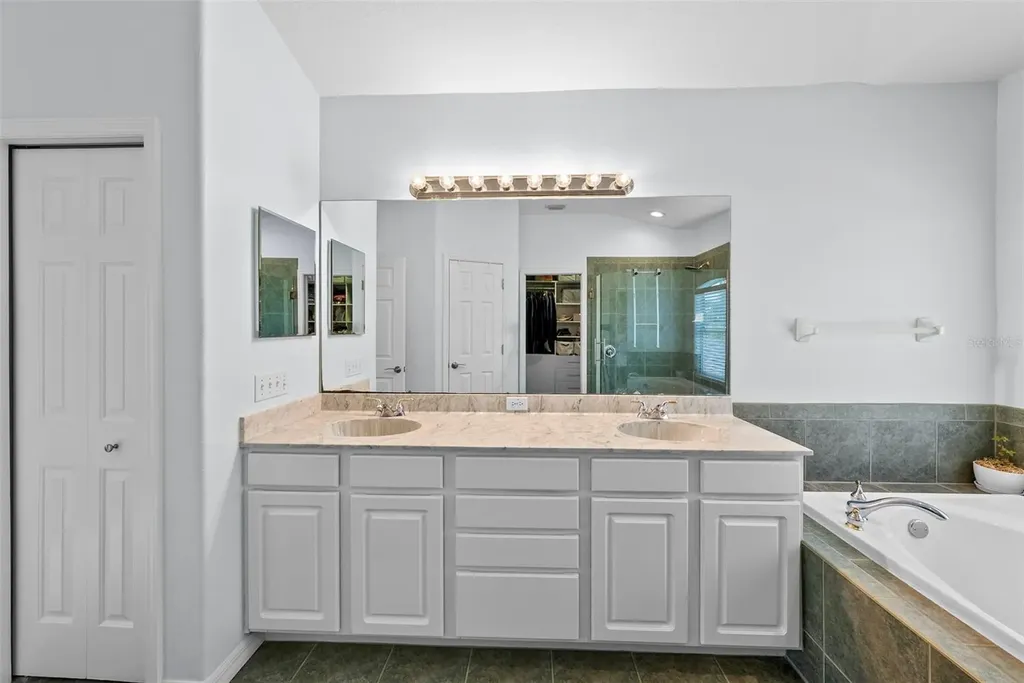 519 Harbor Grove Circle Safety Harbor FL 34695