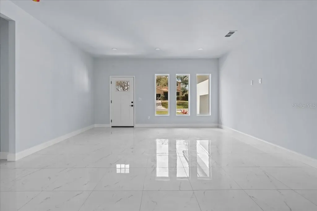 2875 E Slater Drive Deltona FL 32738