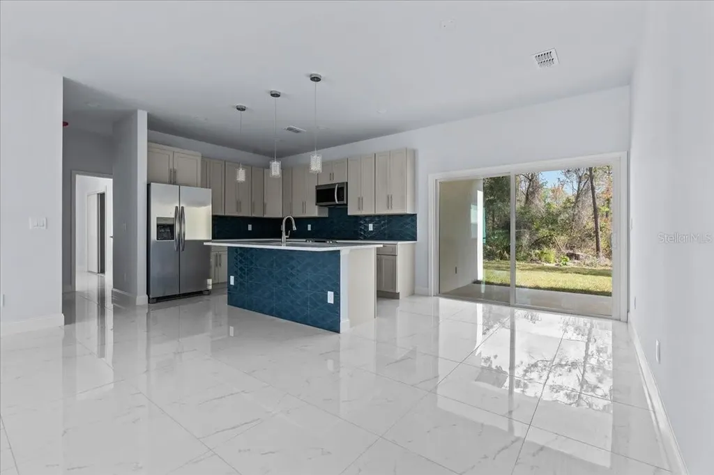 2875 E Slater Drive Deltona FL 32738