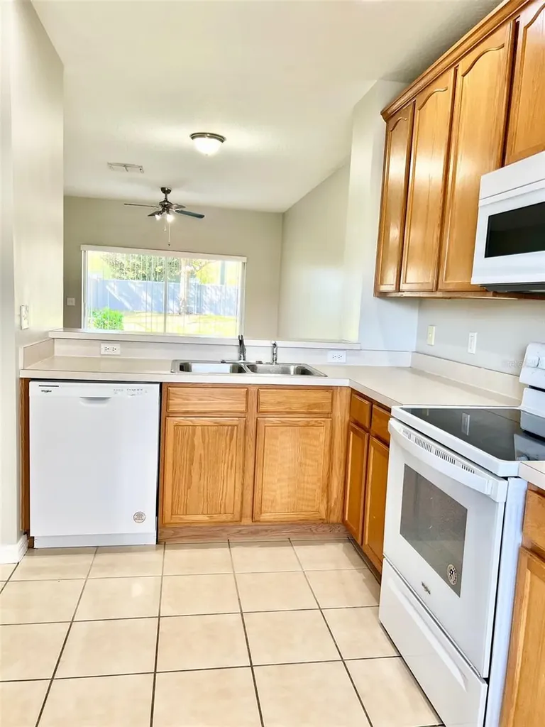 9305 Jasmine Flower Lane Orlando FL 32832
