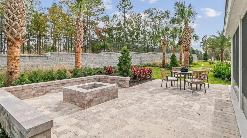 60 Hardwood Trail Palm Coast FL 32137