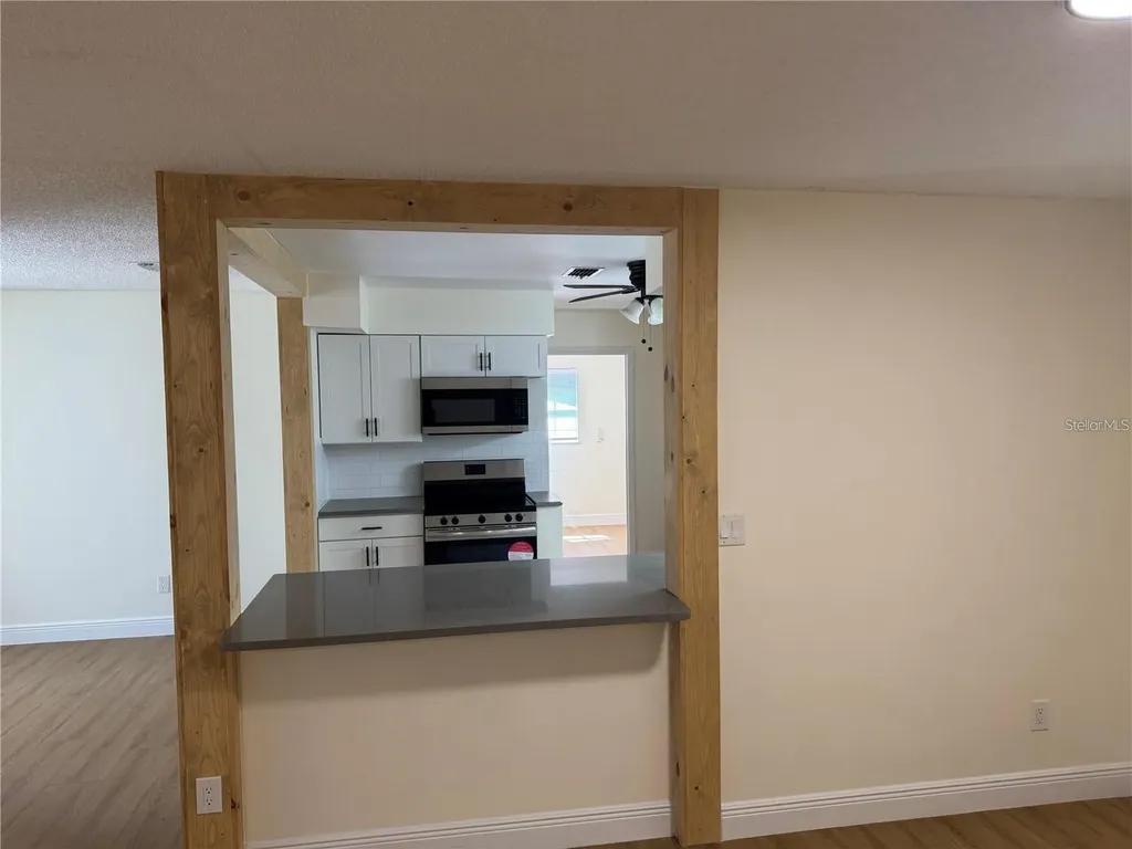 5143 1st Street Zephyrhills FL 33542