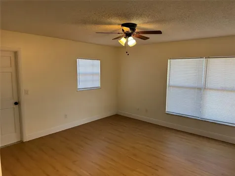 5143 1st Street Zephyrhills FL 33542