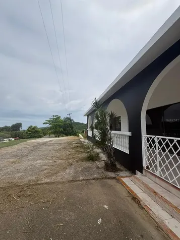 Urb El Madrigal Marginal Norte Ponce PR 00730