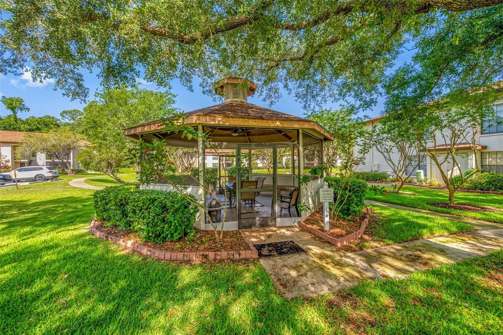 3301 Crystal Court E Palm Harbor FL 34685