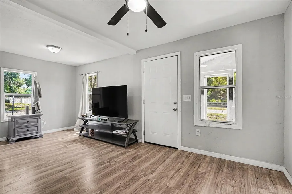 1303 37th Street NW Winter Haven FL 33881
