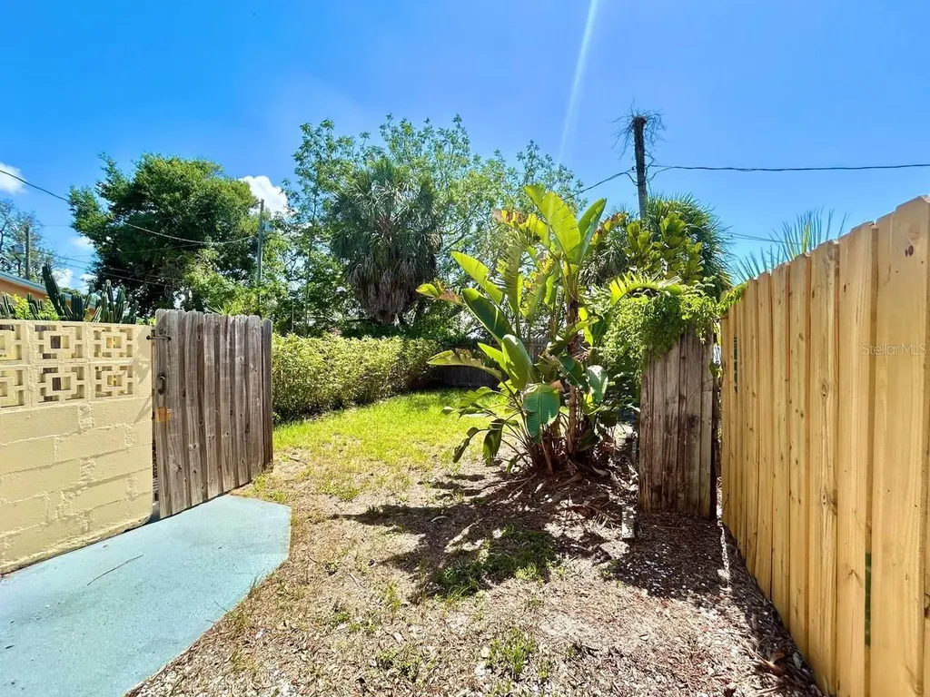 533 Yelvington Avenue Clearwater FL 33756