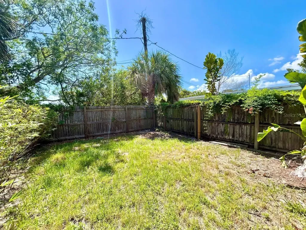 533 Yelvington Avenue Clearwater FL 33756