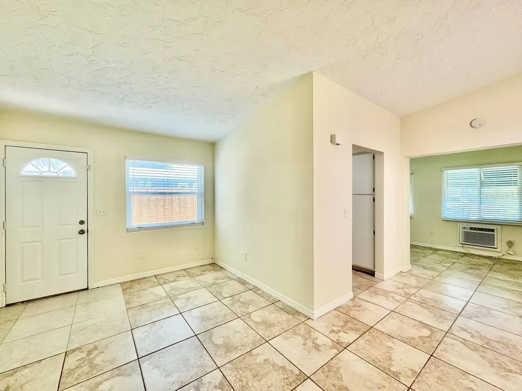 533 Yelvington Avenue Clearwater FL 33756