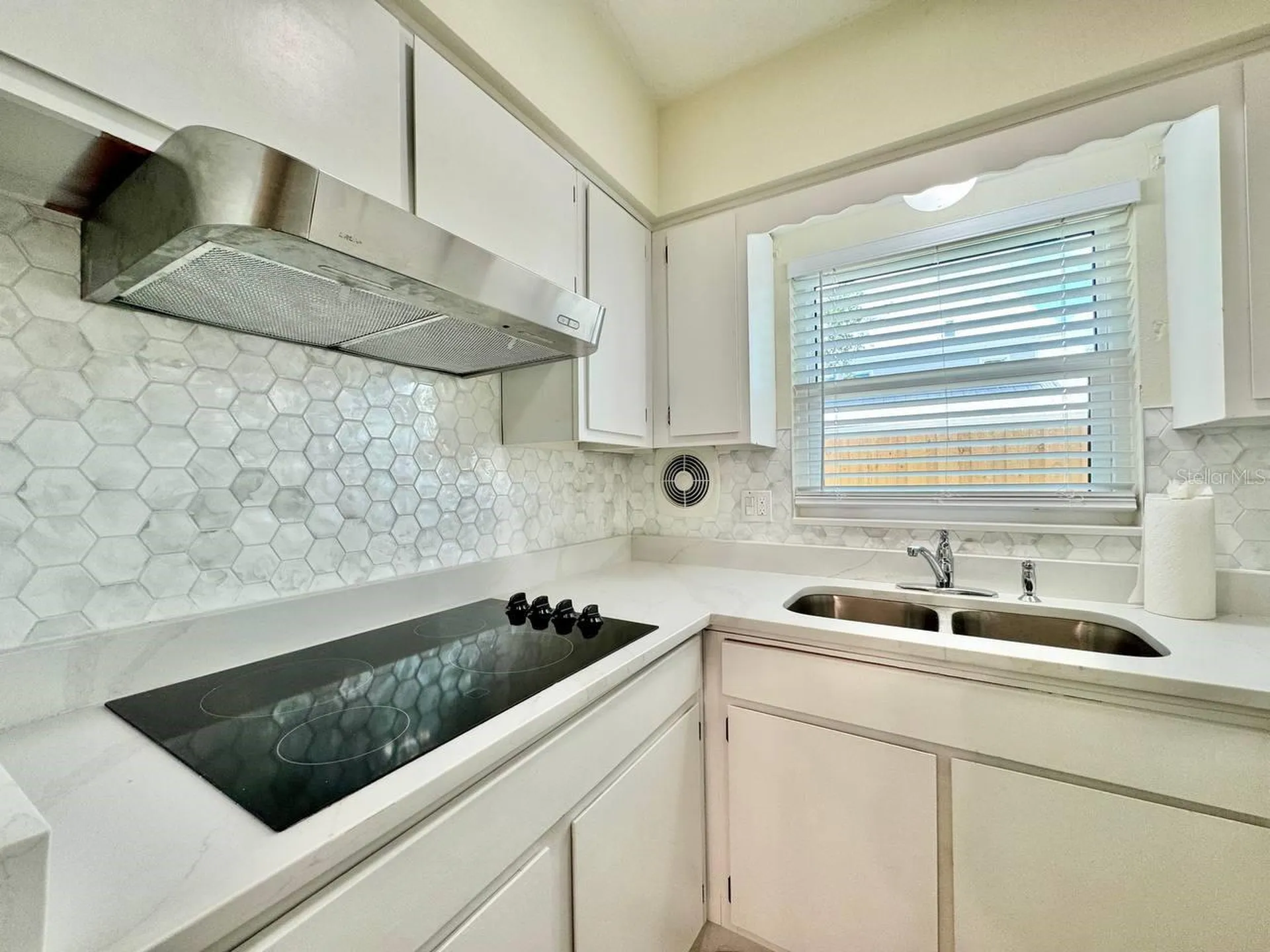533 Yelvington Avenue Clearwater FL 33756