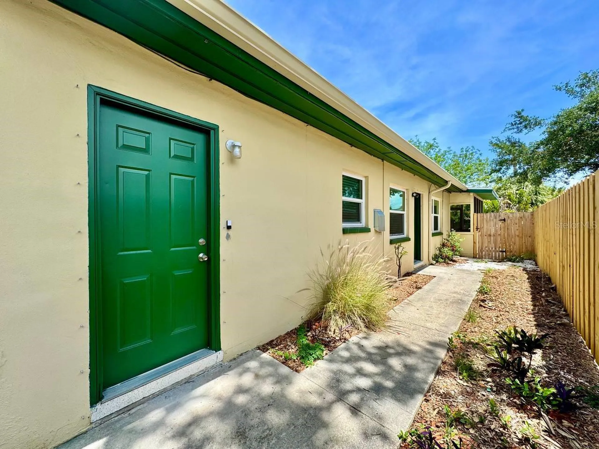 533 Yelvington Avenue Clearwater FL 33756