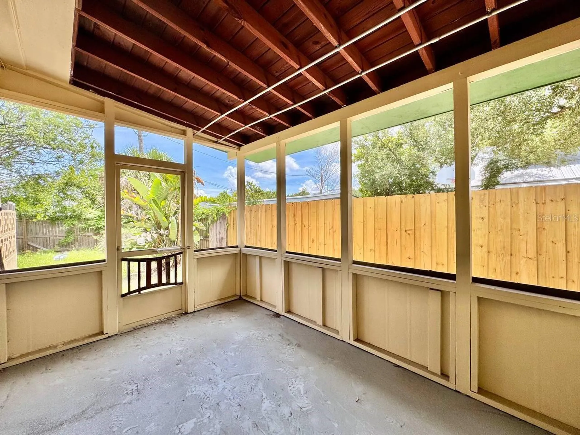 533 Yelvington Avenue Clearwater FL 33756