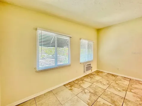 533 Yelvington Avenue Clearwater FL 33756