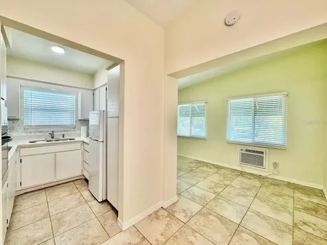533 Yelvington Avenue Clearwater FL 33756