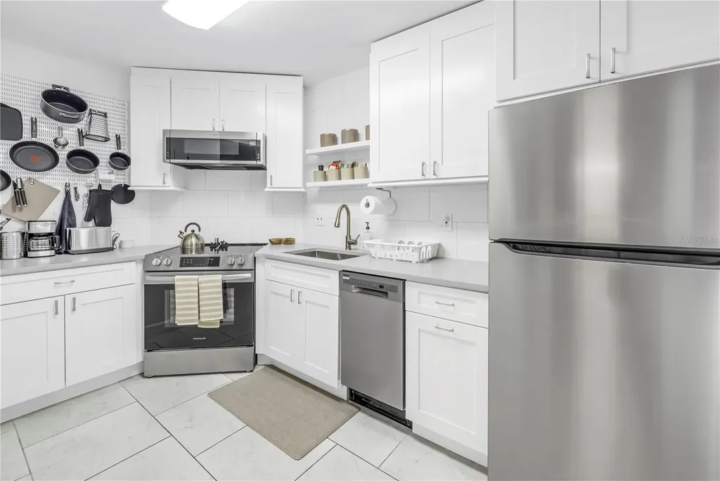 1515 Pinellas Bayway S St Petersburg FL 33715