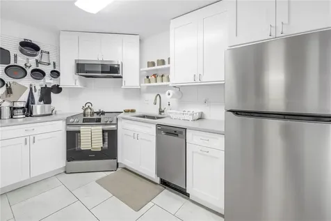 1515 Pinellas Bayway S St Petersburg FL 33715