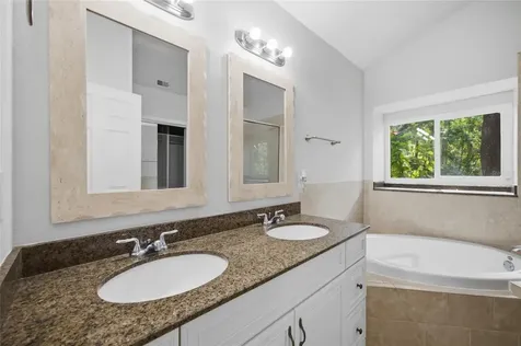 16107 Cadbury Court Tampa FL 33647