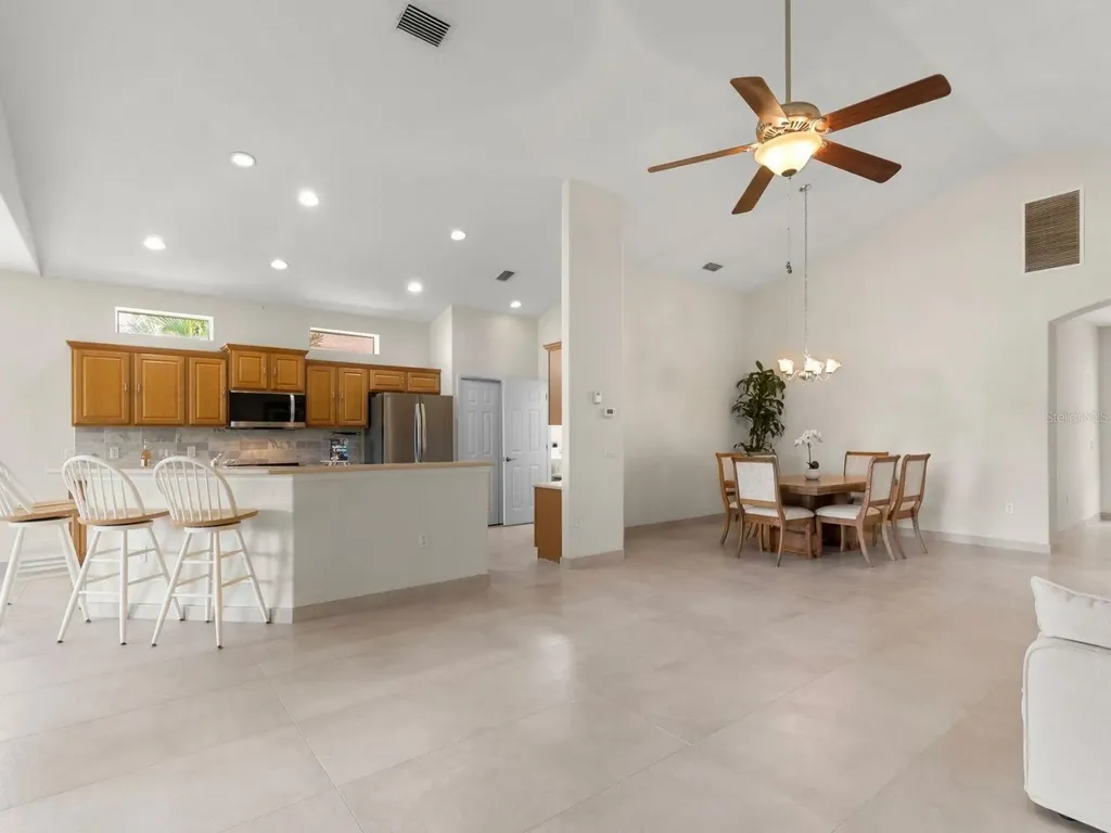 8135 Indigo Ridge Terrace Bradenton FL 34201