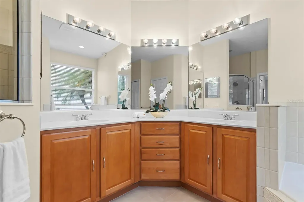 8135 Indigo Ridge Terrace Bradenton FL 34201