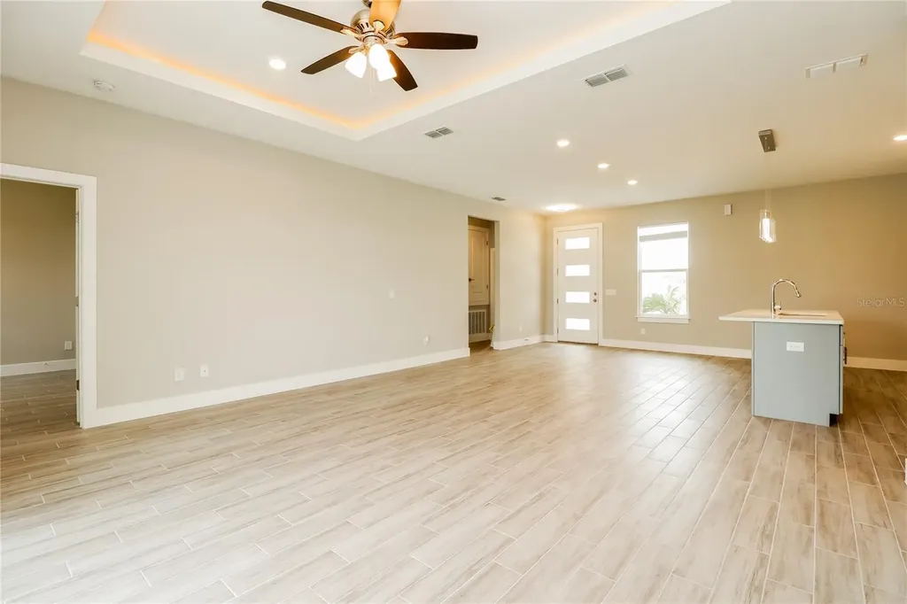 260 Gladiola Court Kissimmee FL 34759
