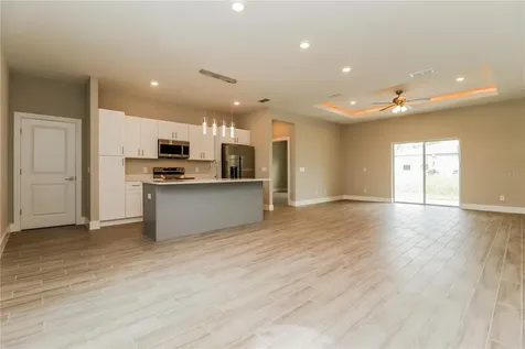 260 Gladiola Court Kissimmee FL 34759