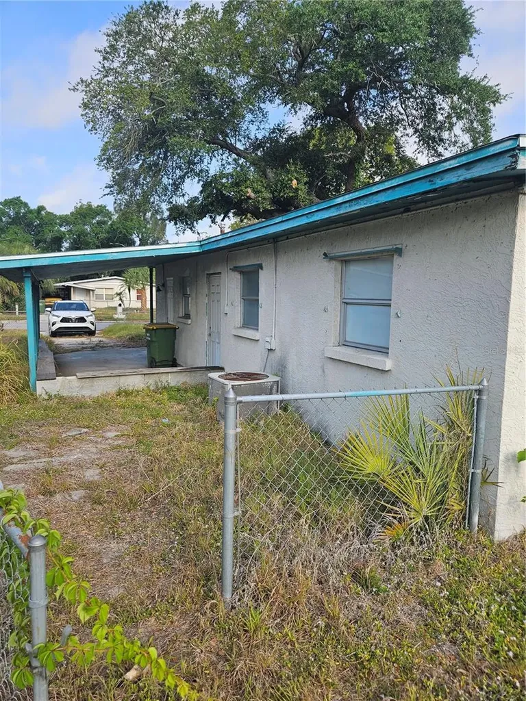 2814 Palmadelia Avenue Sarasota FL 34234