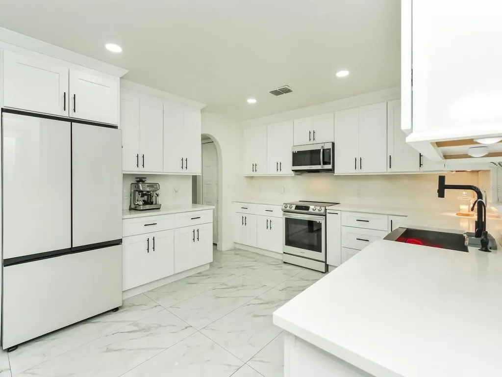 7561 Lake Andrea Circle Mount Dora FL 32757